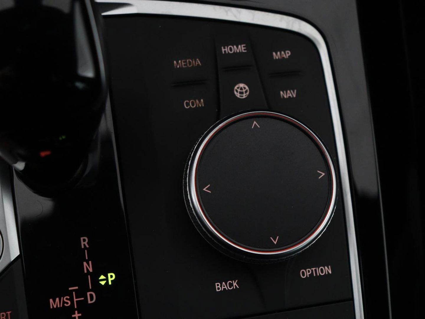 BMW X3 xDrive30e M-Sport | Leder | Adaptive cruise | Stoel & stuurverwarming | Carplay | Camera | Sportstoelen | Live Cockpit | Full LED | Navigatie