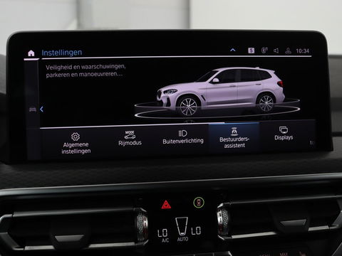 BMW X3 xDrive30e M-Sport | Leder | Adaptive cruise | Stoel & stuurverwarming | Carplay | Camera | Sportstoelen | Live Cockpit | Full LED | Navigatie