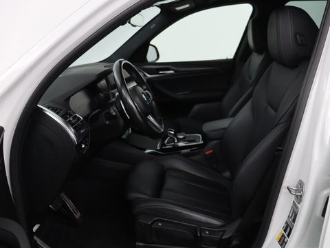 BMW X3 xDrive30e M-Sport | Leder | Adaptive cruise | Stoel & stuurverwarming | Carplay | Camera | Sportstoelen | Live Cockpit | Full LED | Navigatie