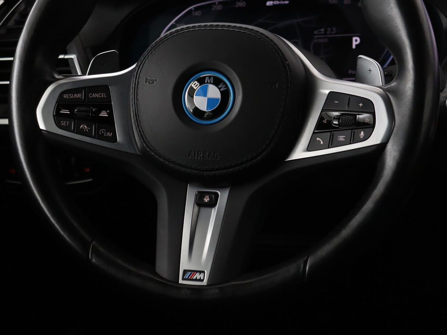 BMW X3 xDrive30e M-Sport | Leder | Adaptive cruise | Stoel & stuurverwarming | Carplay | Camera | Sportstoelen | Live Cockpit | Full LED | Navigatie