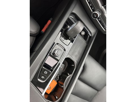 Volvo XC60 2.0 T6 Plug-in hybrid AWD Inscription Expression (INCL. BTW)  AUT. *LEATHER | PANO | PLUG-IN | LED*