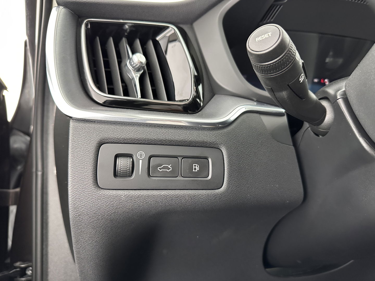 Volvo XC60 2.0 T6 Plug-in hybrid AWD Inscription Expression (INCL. BTW)  AUT. *LEATHER | PANO | PLUG-IN | LED*
