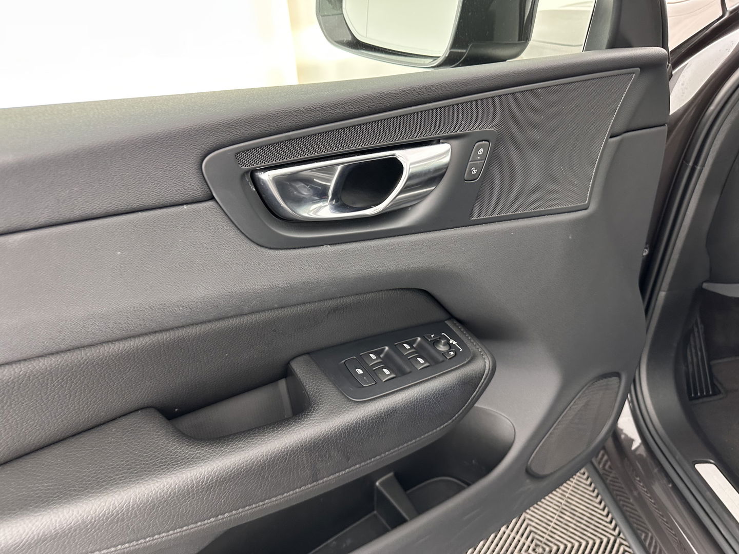 Volvo XC60 2.0 T6 Plug-in hybrid AWD Inscription Expression (INCL. BTW)  AUT. *LEATHER | PANO | PLUG-IN | LED*