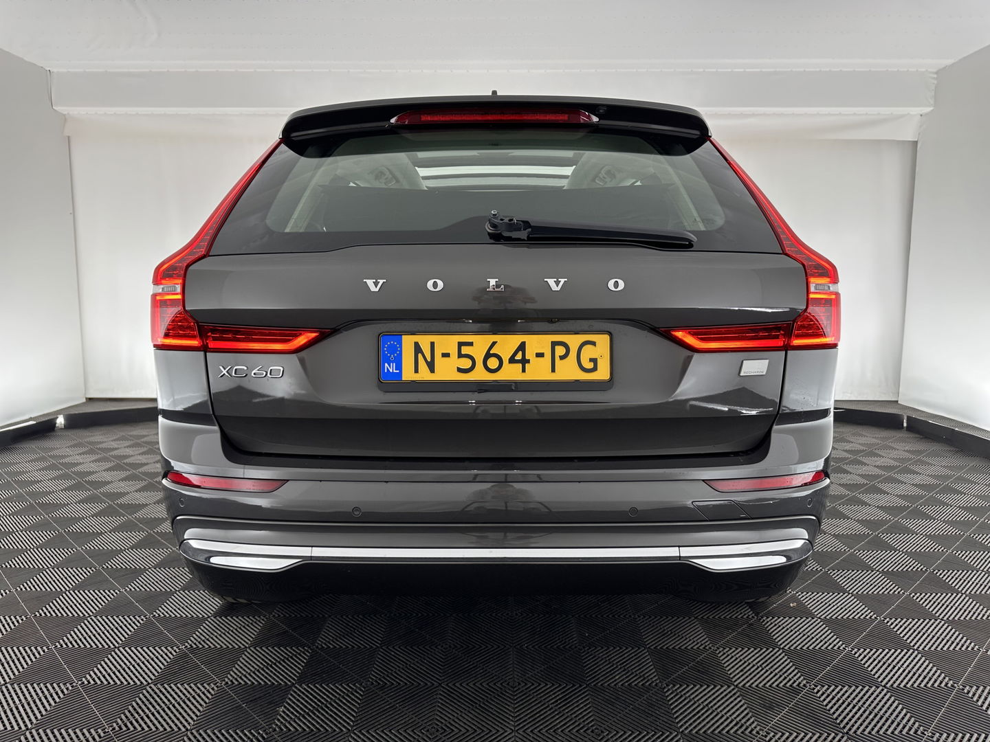 Volvo XC60 2.0 T6 Plug-in hybrid AWD Inscription Expression (INCL. BTW)  AUT. *LEATHER | PANO | PLUG-IN | LED*