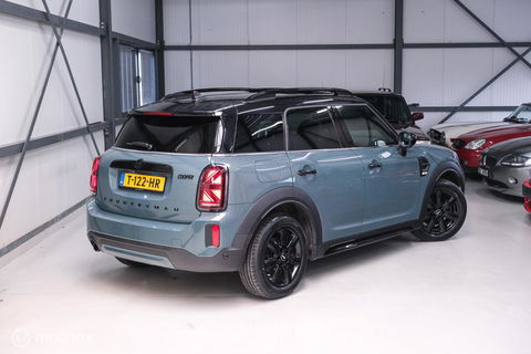 MINI Countryman 1.5 Cooper Sage Green | Panorama | Leder | Stoel en stuurwiel verwarming | Adaptive cruise | Clima | Apple carplay | LED | Deale
