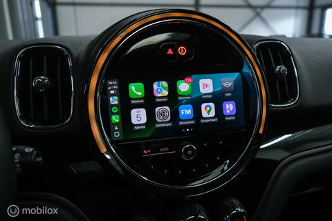 MINI Countryman 1.5 Cooper Sage Green | Panorama | Leder | Stoel en stuurwiel verwarming | Adaptive cruise | Clima | Apple carplay | LED | Deale