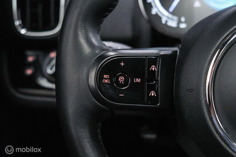 MINI Countryman 1.5 Cooper Sage Green | Panorama | Leder | Stoel en stuurwiel verwarming | Adaptive cruise | Clima | Apple carplay | LED | Deale