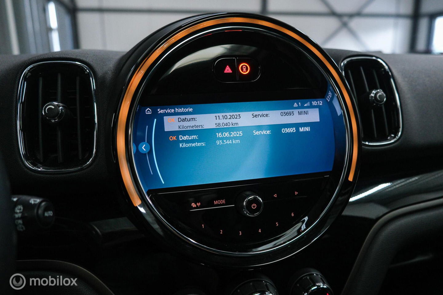 MINI Countryman 1.5 Cooper Sage Green | Panorama | Leder | Stoel en stuurwiel verwarming | Adaptive cruise | Clima | Apple carplay | LED | Deale