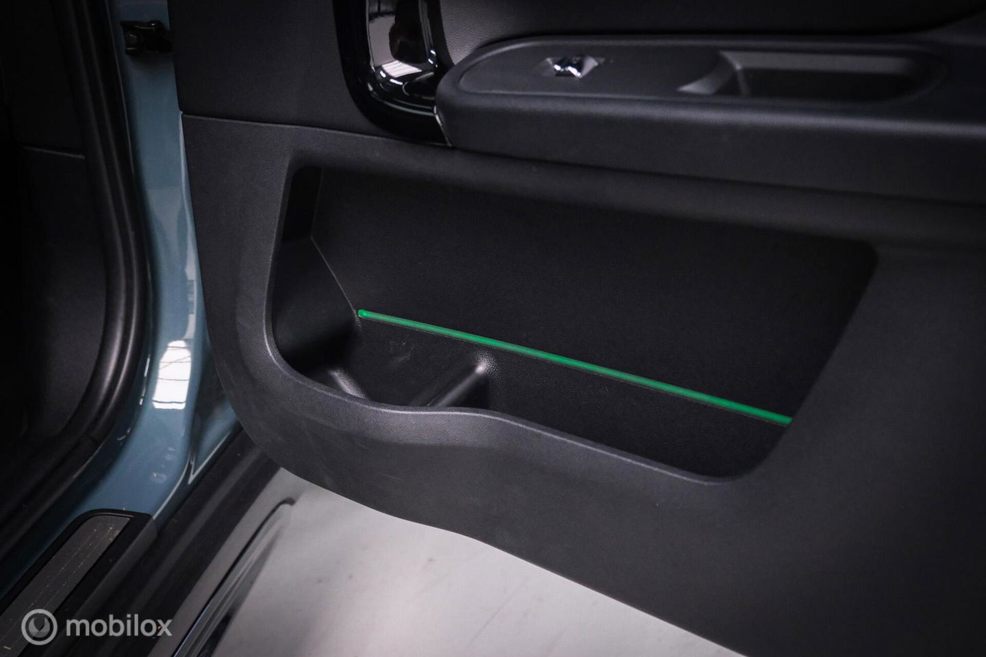 MINI Countryman 1.5 Cooper Sage Green | Panorama | Leder | Stoel en stuurwiel verwarming | Adaptive cruise | Clima | Apple carplay | LED | Deale
