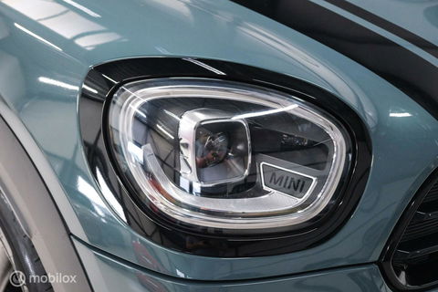 MINI Countryman 1.5 Cooper Sage Green | Panorama | Leder | Stoel en stuurwiel verwarming | Adaptive cruise | Clima | Apple carplay | LED | Deale