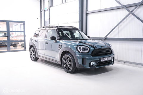 MINI Countryman 1.5 Cooper Sage Green | Panorama | Leder | Stoel en stuurwiel verwarming | Adaptive cruise | Clima | Apple carplay | LED | Deale