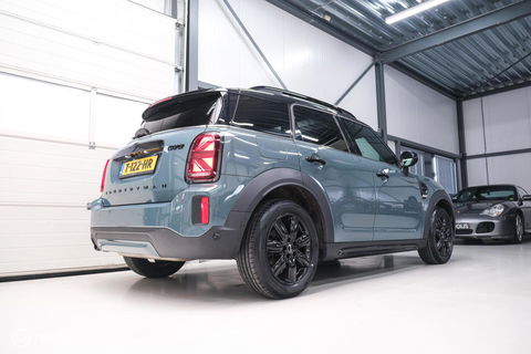MINI Countryman 1.5 Cooper Sage Green | Panorama | Leder | Stoel en stuurwiel verwarming | Adaptive cruise | Clima | Apple carplay | LED | Deale