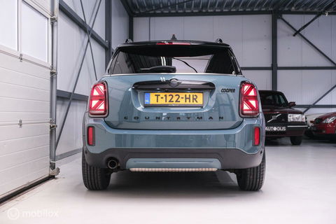 MINI Countryman 1.5 Cooper Sage Green | Panorama | Leder | Stoel en stuurwiel verwarming | Adaptive cruise | Clima | Apple carplay | LED | Deale