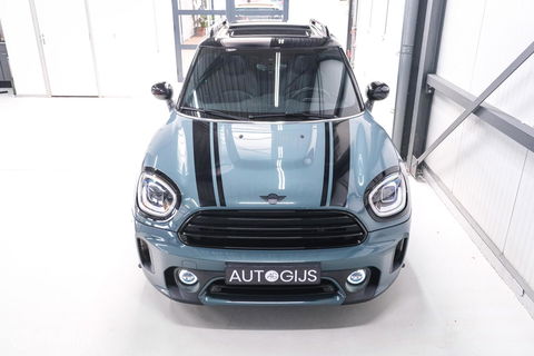 MINI Countryman 1.5 Cooper Sage Green | Panorama | Leder | Stoel en stuurwiel verwarming | Adaptive cruise | Clima | Apple carplay | LED | Deale