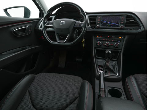 SEAT Leon 2.0 TDI FR Connect Aut. *LEATHER-MICROFIBRE | NAVI-FULLMAP | SPORT-SEATS | SEAT-SOUND | AMBIENT-LIGHT |  ECC | SHIFT-PADDLES | PDC | CRUISE | 17''ALU*