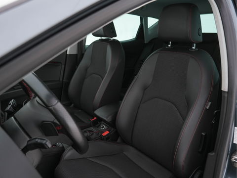 SEAT Leon 2.0 TDI FR Connect Aut. *LEATHER-MICROFIBRE | NAVI-FULLMAP | SPORT-SEATS | SEAT-SOUND | AMBIENT-LIGHT |  ECC | SHIFT-PADDLES | PDC | CRUISE | 17''ALU*