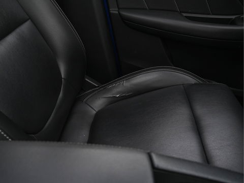 MG Mg Zs EV Luxury 45 kWh (INCL-BTW) *PANO | FULL-LEATHER | CCS-FASTLOADER | KEYLESS | NAVI-FULLMAP | ADAPTIVE-CRUISE | CAMERA | HEATED-SPORT-SEATS | CARPLAY | BLINDSPOT | DAB | LANE-ASSIST | 17"ALU*