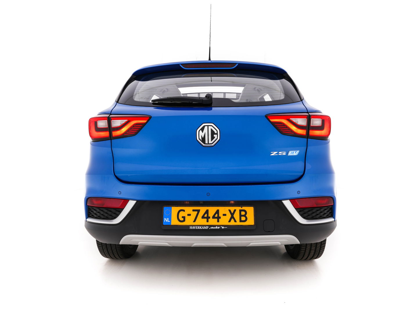 MG Mg Zs EV Luxury 45 kWh (INCL-BTW) *PANO | FULL-LEATHER | CCS-FASTLOADER | KEYLESS | NAVI-FULLMAP | ADAPTIVE-CRUISE | CAMERA | HEATED-SPORT-SEATS | CARPLAY | BLINDSPOT | DAB | LANE-ASSIST | 17"ALU*