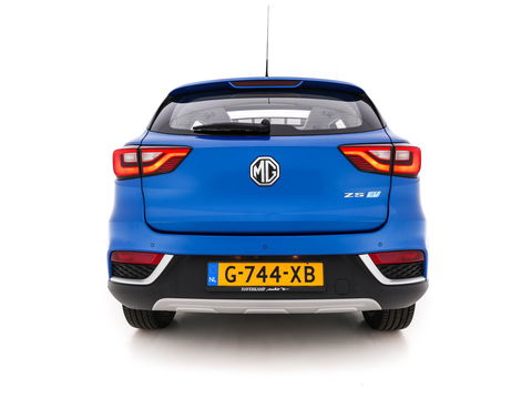 MG Mg Zs EV Luxury 45 kWh (INCL-BTW) *PANO | FULL-LEATHER | CCS-FASTLOADER | KEYLESS | NAVI-FULLMAP | ADAPTIVE-CRUISE | CAMERA | HEATED-SPORT-SEATS | CARPLAY | BLINDSPOT | DAB | LANE-ASSIST | 17"ALU*