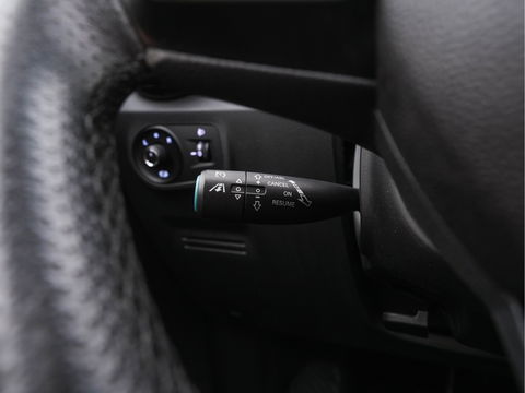 MG Mg Zs EV Luxury 45 kWh (INCL-BTW) *PANO | FULL-LEATHER | CCS-FASTLOADER | KEYLESS | NAVI-FULLMAP | ADAPTIVE-CRUISE | CAMERA | HEATED-SPORT-SEATS | CARPLAY | BLINDSPOT | DAB | LANE-ASSIST | 17"ALU*