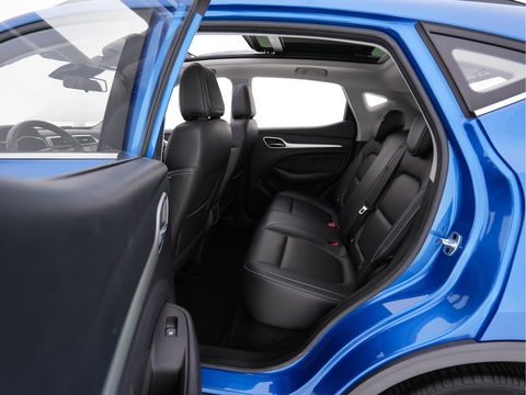 MG Mg Zs EV Luxury 45 kWh (INCL-BTW) *PANO | FULL-LEATHER | CCS-FASTLOADER | KEYLESS | NAVI-FULLMAP | ADAPTIVE-CRUISE | CAMERA | HEATED-SPORT-SEATS | CARPLAY | BLINDSPOT | DAB | LANE-ASSIST | 17"ALU*
