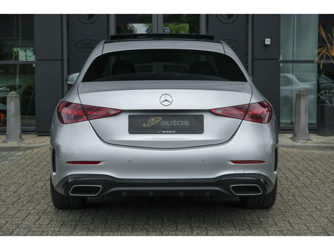 Mercedes-Benz C-Klasse C300 AMG 258pk Panoramadak Digital light Stoelventilatie Head-up 19" LMV Memory Night pakket