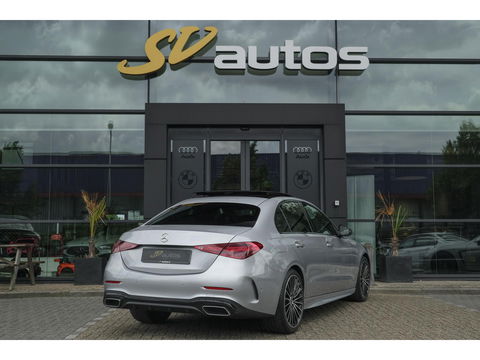 Mercedes-Benz C-Klasse C300 AMG 258pk Panoramadak Digital light Stoelventilatie Head-up 19" LMV Memory Night pakket