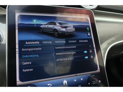 Mercedes-Benz C-Klasse C300 AMG 258pk Panoramadak Digital light Stoelventilatie Head-up 19" LMV Memory Night pakket