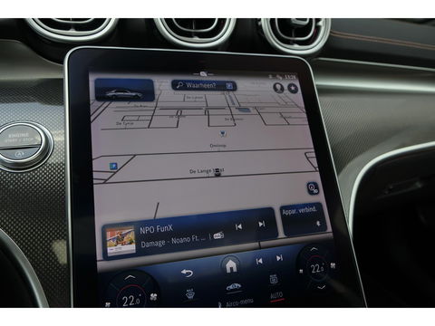 Mercedes-Benz C-Klasse C300 AMG 258pk Panoramadak Digital light Stoelventilatie Head-up 19" LMV Memory Night pakket