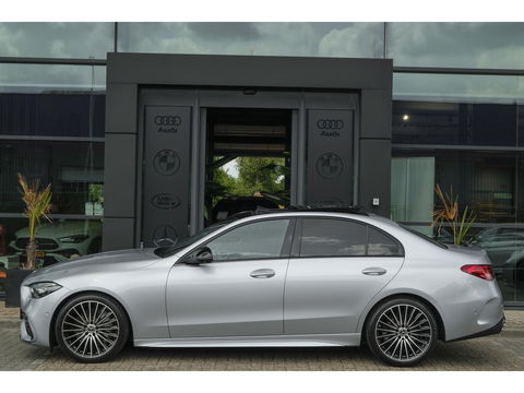 Mercedes-Benz C-Klasse C300 AMG 258pk Panoramadak Digital light Stoelventilatie Head-up 19" LMV Memory Night pakket