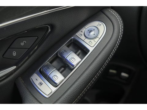 Mercedes-Benz GLC Coupé GLC300e AMG 320pk 4MATIC Schuifdak Burmester Camera MBUX Trekhaak elektrisch 20" LMV