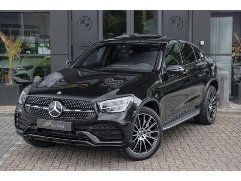 Mercedes-Benz GLC Coupé GLC300e AMG 320pk 4MATIC Schuifdak Burmester Camera MBUX Trekhaak elektrisch 20" LMV