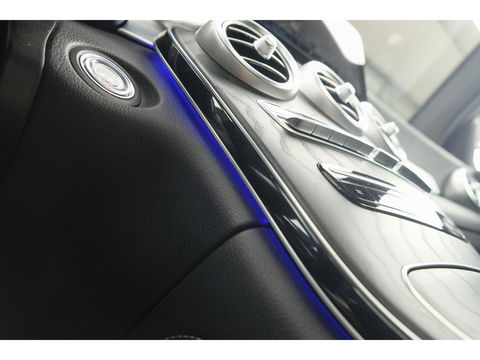 Mercedes-Benz GLC Coupé GLC300e AMG 320pk 4MATIC Schuifdak Burmester Camera MBUX Trekhaak elektrisch 20" LMV