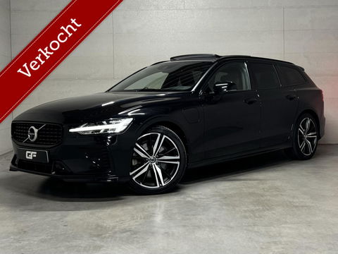 Volvo V60 2.0 T8 Recharge AWD R-Design B&W 360° Pano HUD Trekh. NAP