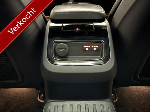 Volvo V60 2.0 T8 Recharge AWD R-Design B&W 360° Pano HUD Trekh. NAP