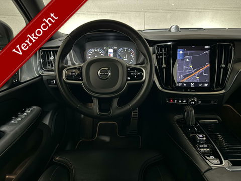 Volvo V60 2.0 T8 Recharge AWD R-Design B&W 360° Pano HUD Trekh. NAP
