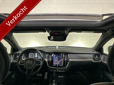 Volvo V60 2.0 T8 Recharge AWD R-Design B&W 360° Pano HUD Trekh. NAP