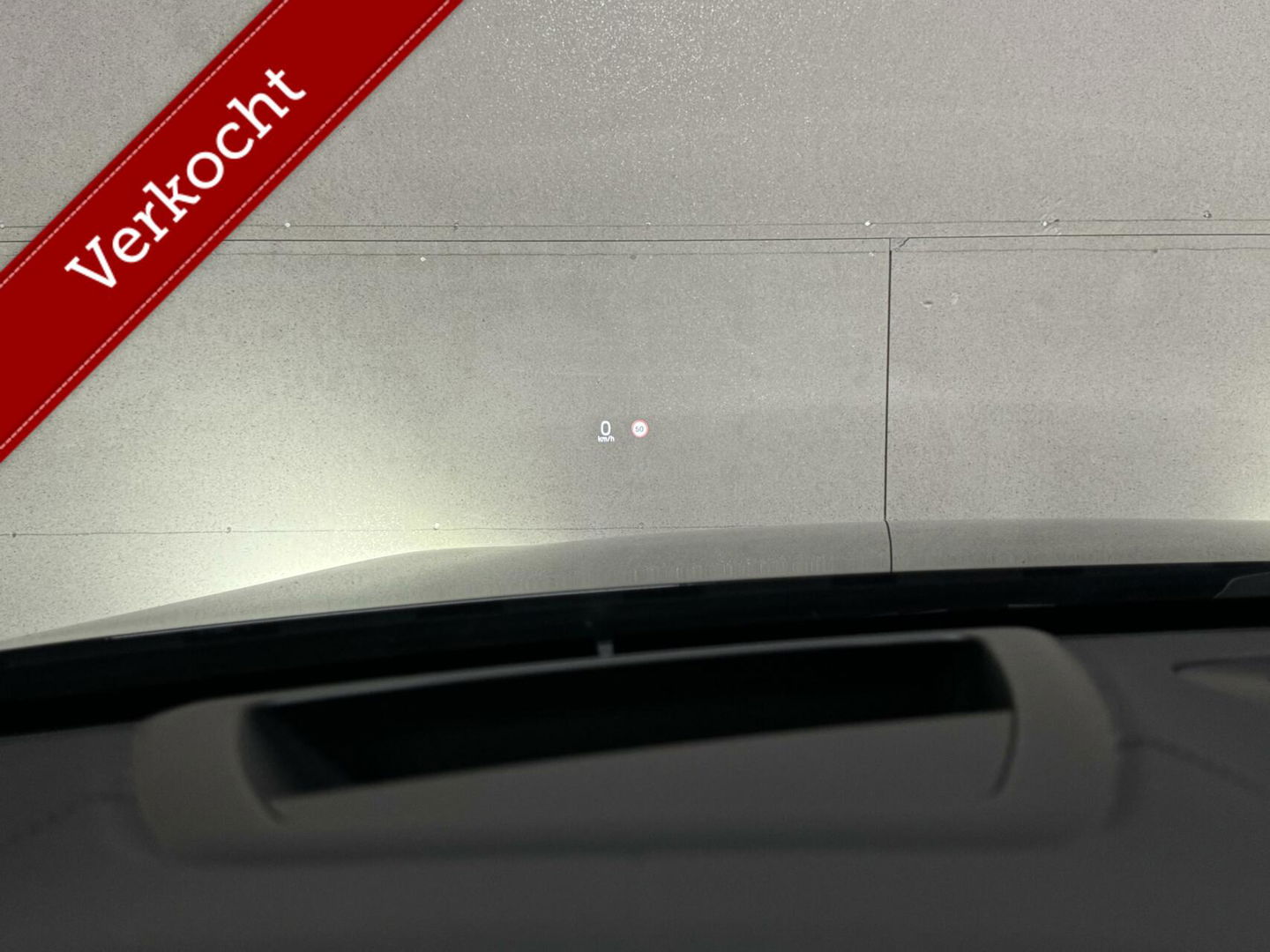 Volvo V60 2.0 T8 Recharge AWD R-Design B&W 360° Pano HUD Trekh. NAP