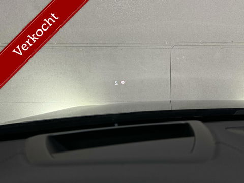 Volvo V60 2.0 T8 Recharge AWD R-Design B&W 360° Pano HUD Trekh. NAP