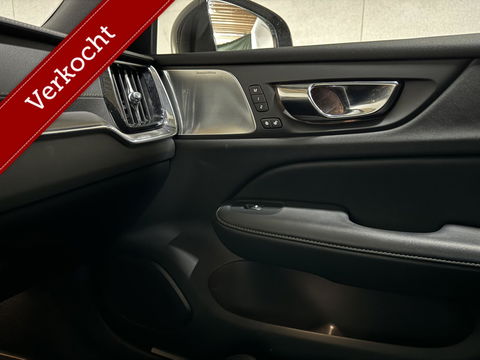 Volvo V60 2.0 T8 Recharge AWD R-Design B&W 360° Pano HUD Trekh. NAP