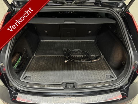 Volvo V60 2.0 T8 Recharge AWD R-Design B&W 360° Pano HUD Trekh. NAP