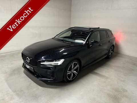 Volvo V60 2.0 T8 Recharge AWD R-Design B&W 360° Pano HUD Trekh. NAP