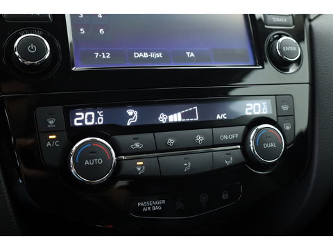 Nissan QASHQAI 1.2 N-Connecta | Navi | Cruise | Stoelverw. | Camera | 360 Cam | Trekhaak