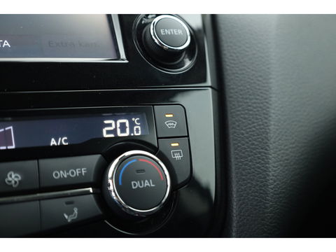 Nissan QASHQAI 1.2 N-Connecta | Navi | Cruise | Stoelverw. | Camera | 360 Cam | Trekhaak