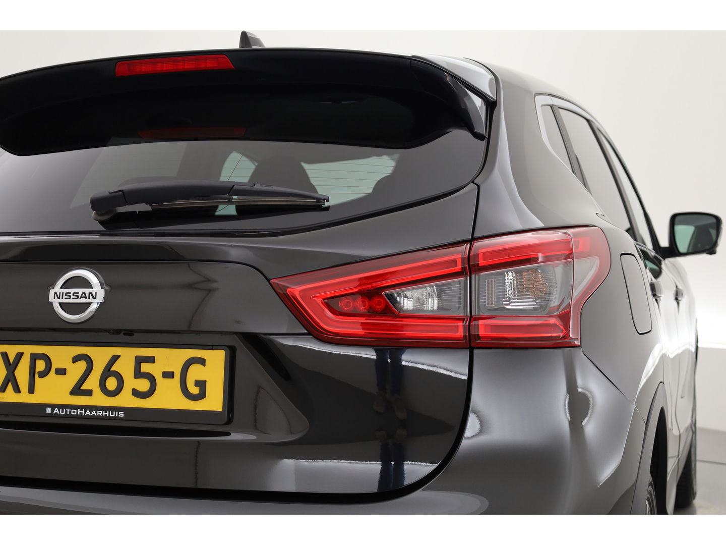 Nissan QASHQAI 1.2 N-Connecta | Navi | Cruise | Stoelverw. | Camera | 360 Cam | Trekhaak