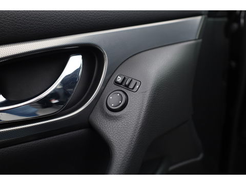 Nissan QASHQAI 1.2 N-Connecta | Navi | Cruise | Stoelverw. | Camera | 360 Cam | Trekhaak