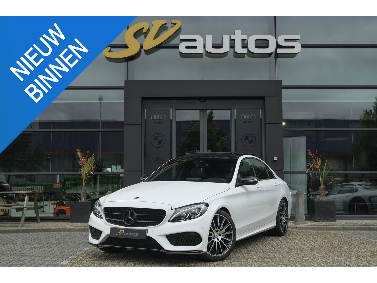 Mercedes-Benz C-Klasse C200 AMG 184pk Panoramadak Burmester Night pakket 19" LMV Command Full led