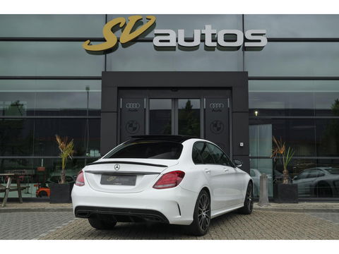 Mercedes-Benz C-Klasse C200 AMG 184pk Panoramadak Burmester Night pakket 19" LMV Command Full led
