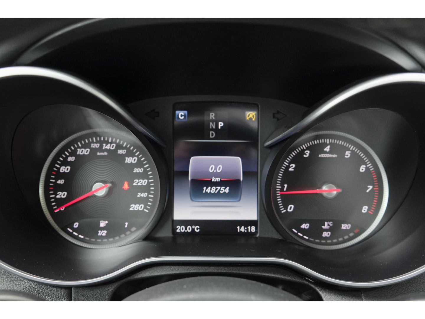 Mercedes-Benz C-Klasse C200 AMG 184pk Panoramadak Burmester Night pakket 19" LMV Command Full led