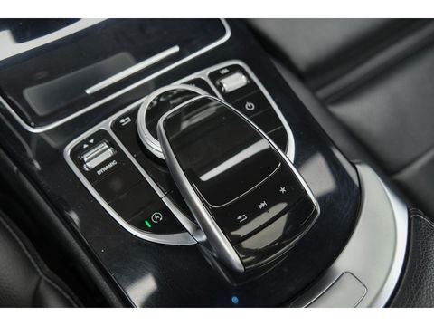 Mercedes-Benz C-Klasse C200 AMG 184pk Panoramadak Burmester Night pakket 19" LMV Command Full led
